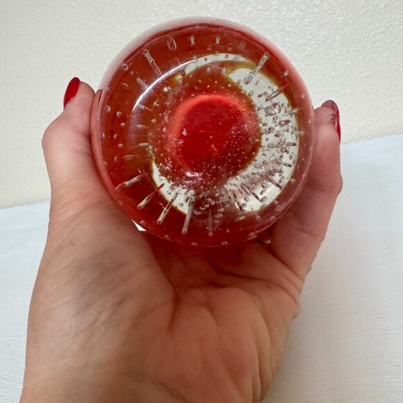 Vintage Murano Red Apple Paperweight With Controlled Bubbles - Picture 3 of 8